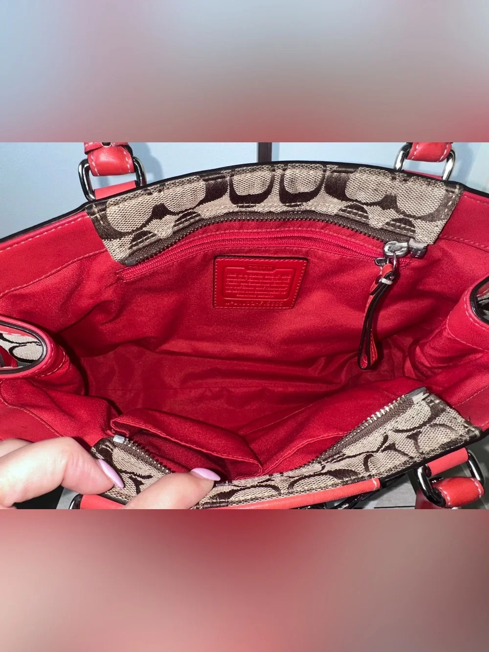 Coach satchel signature